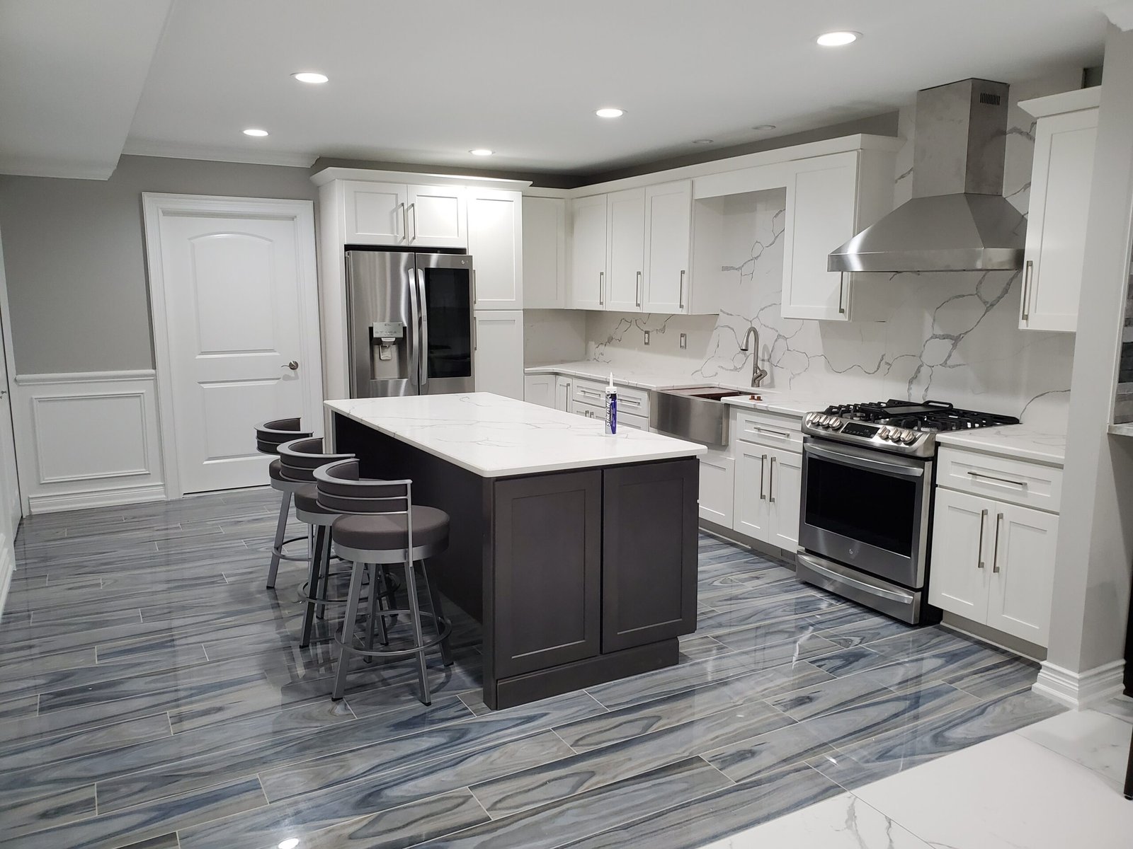 Metro Detroit painting contractor interior transformation living room trim